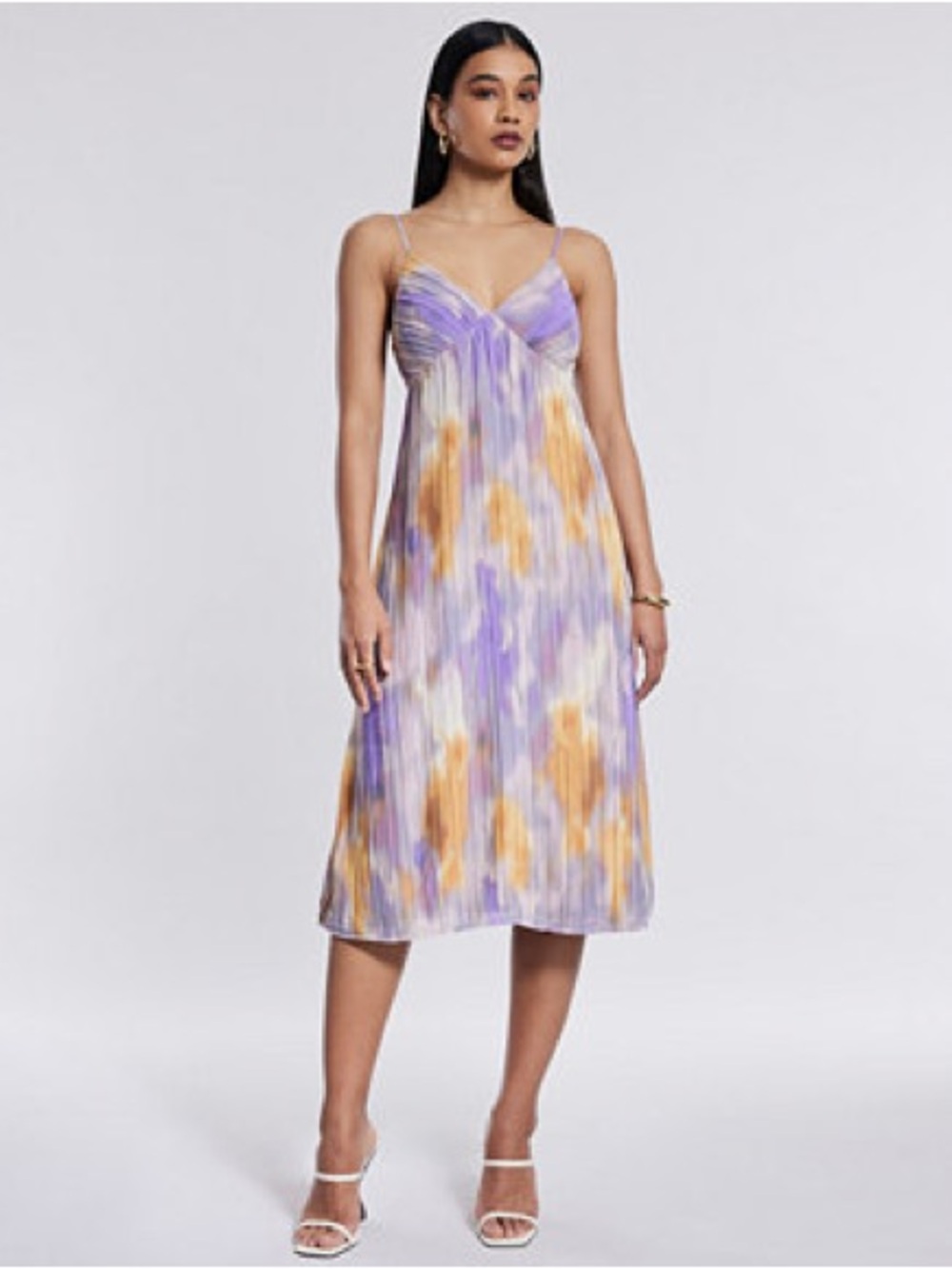 NWT BCBG Floral Pleated Midi Dress
Size medium